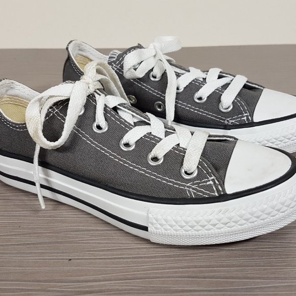 Converse Kids Chuck Taylor All Star Core Low-Top Sneakers Grey Size 12 (4-10 yr) - Picture 3 of 10